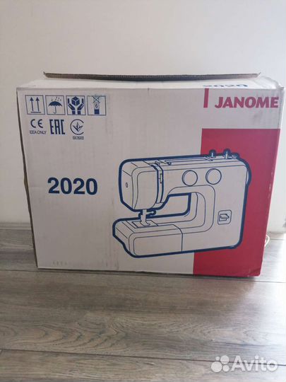 Швейная машина Janome 2020