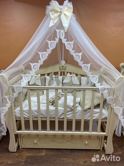 Детская кроватка новую для новорожденного