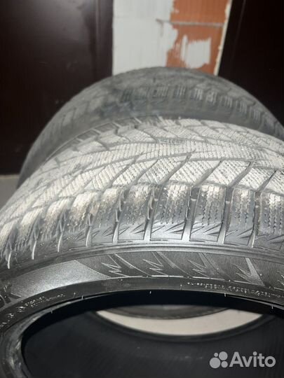 Hankook Winter I'Cept IZ2 245/45 R18