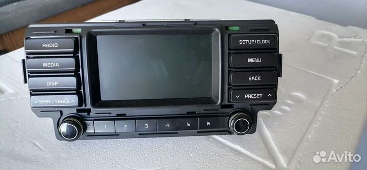 Магнитола штатная Kia Rio 4 с рамкой