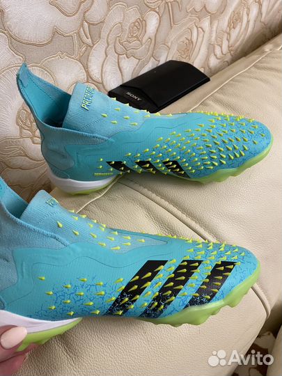 Бутсы adidas predator