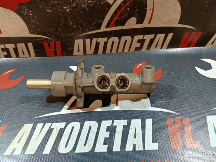 Главный тормозной цилиндр Ford Mondeo 2 универсал