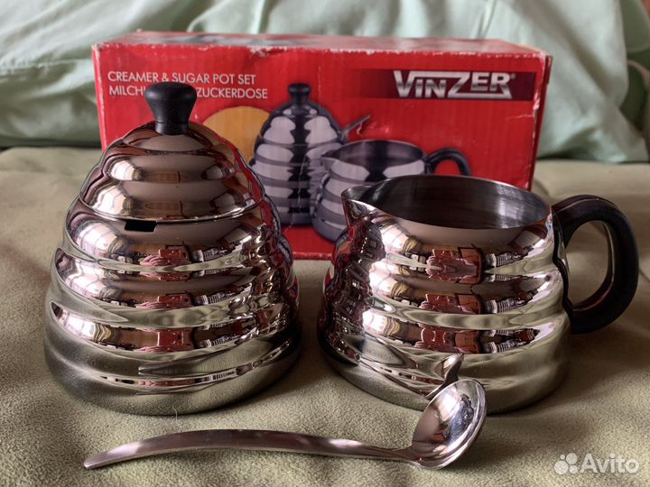 Набор Сахарница и молчник. Новый. В коробКе