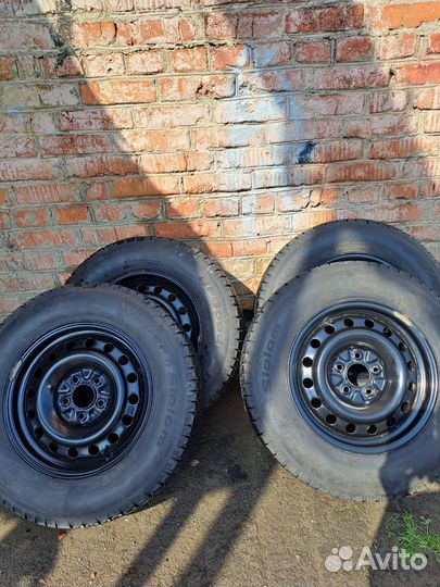 Bfgoodrich Winter Slalom 215/70 R16 100S