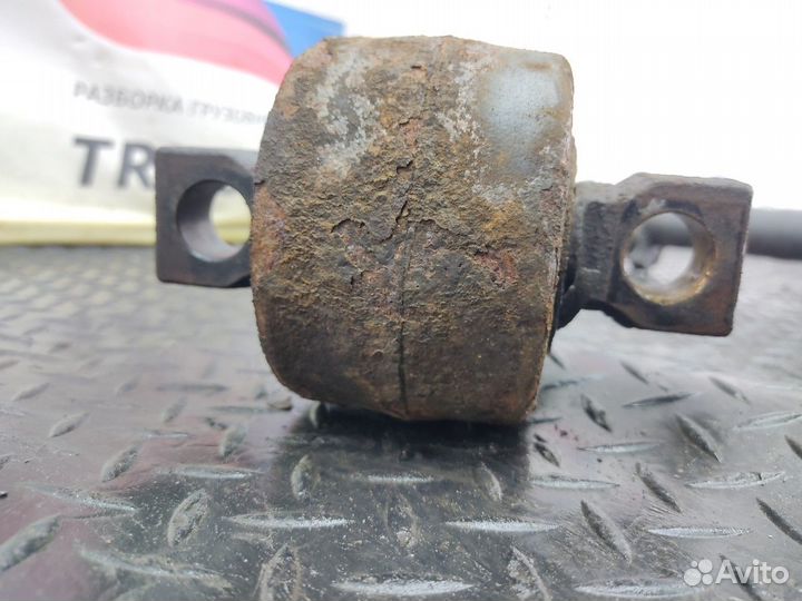 41218620 Тяга реактивная V-образная Iveco Stralis