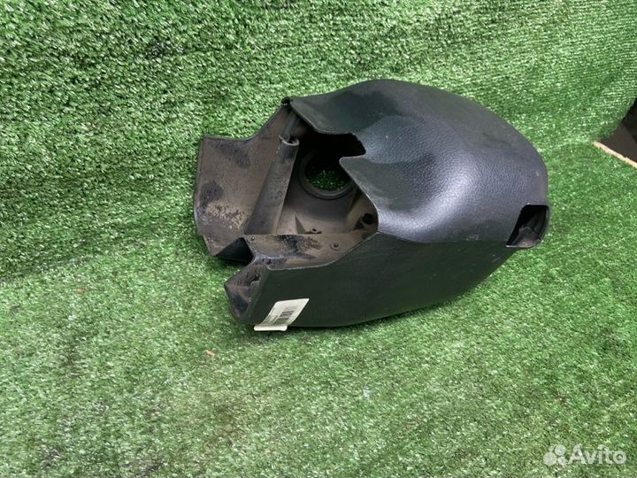 Подрулевой кожух Mitsubishi Lancer 9