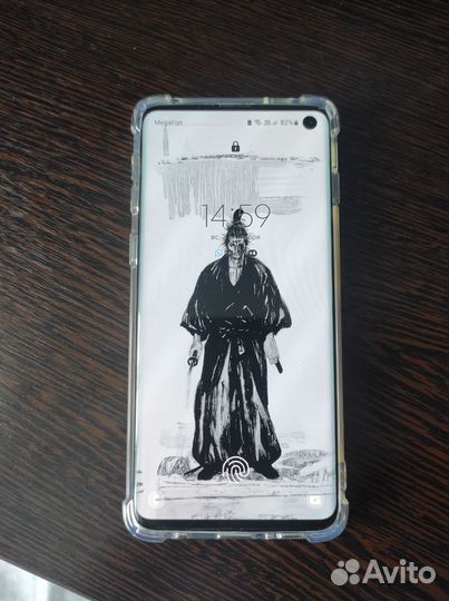 Телефон samsung galaxy s10
