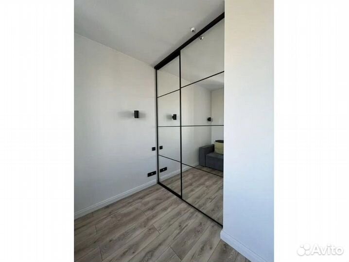 Двери купе в нишу