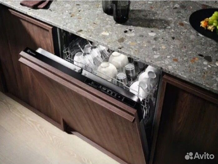 Встраиваемая посудомоечная машина Electrolux EEA71