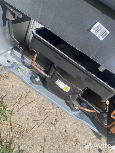 Холодильник shivaki б/у на запчасти