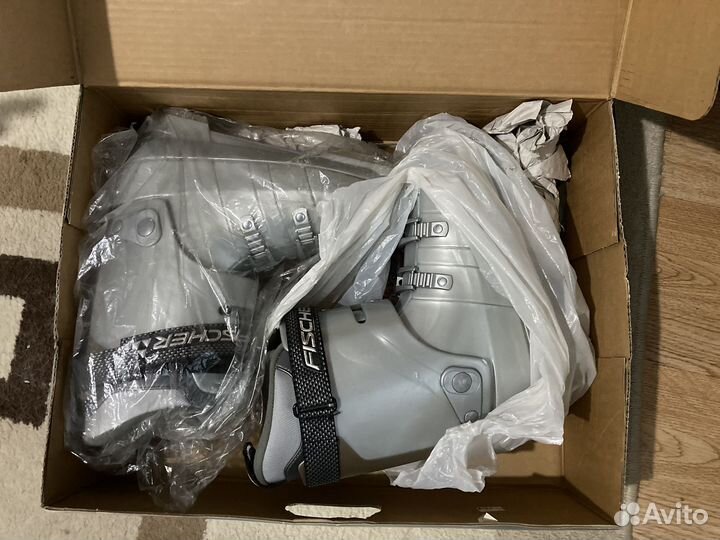 Горнолыжные ботинки fisher