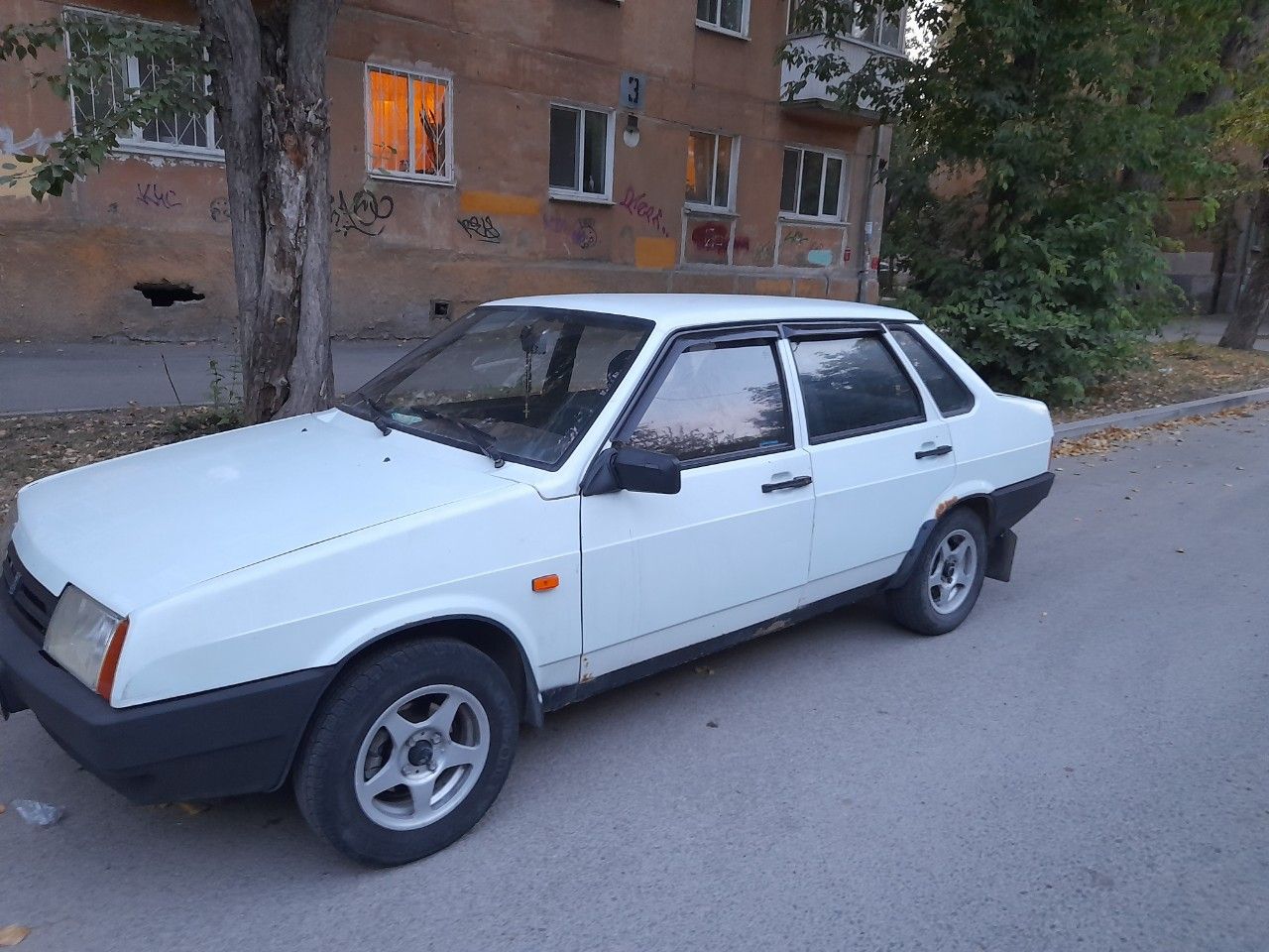 ВАЗ (LADA) 21099: фото владельца