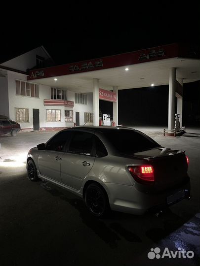 LADA Granta 1.6 МТ, 2013, 171 000 км