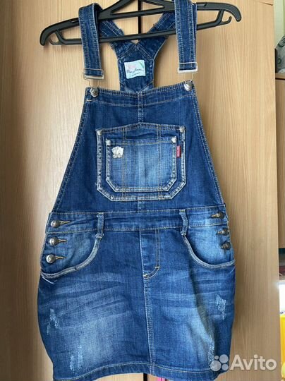 Джинсовый комбинезон для девочки