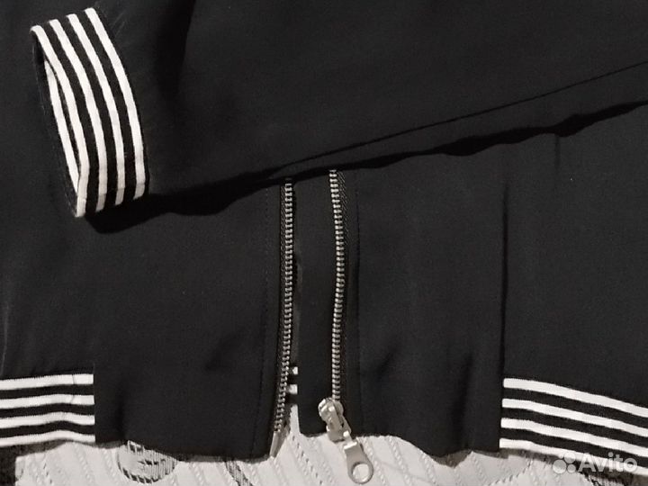 Бомбер женский