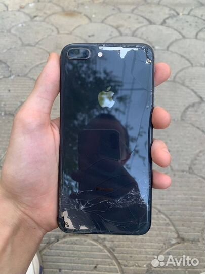 iPhone 8 Plus, 64 ГБ