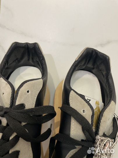 Кроссовки женские 40 размер