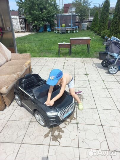 Детский электромобиль бу