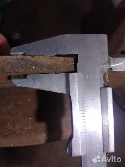 Задние тормозные диски Toyota avensis т 220