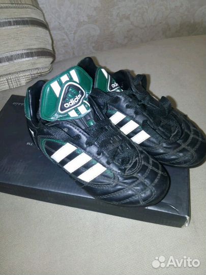 Бутсы футбольные