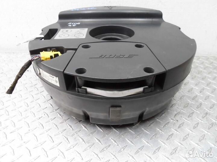 Сабвуфер Audi Q7 4L 4L0035382B