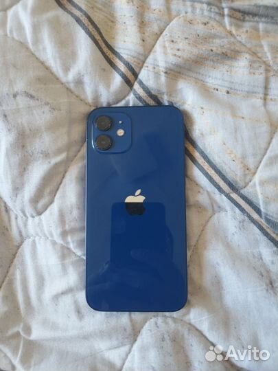 iPhone 12, 64 ГБ