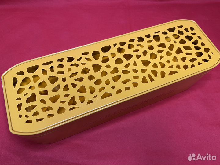 Жестяная коробка от виски