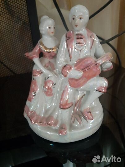 Фарфоровые статуэтки