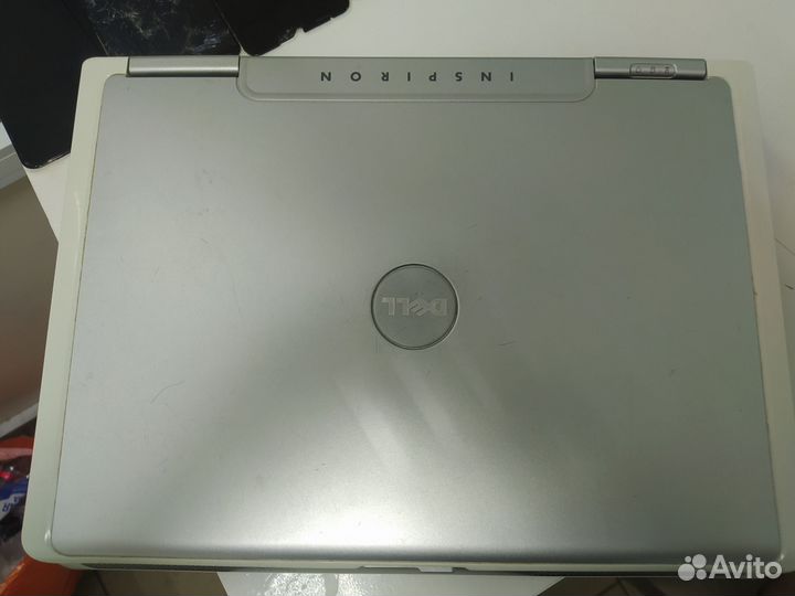 Ноутбук dell inspiron