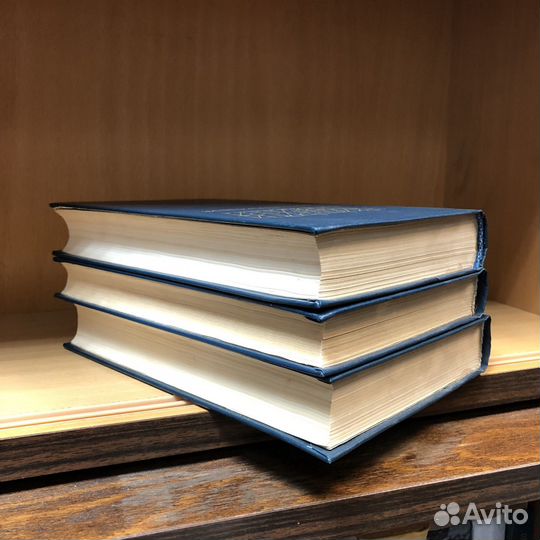 Избранные произведения. Шевелева. С подписью