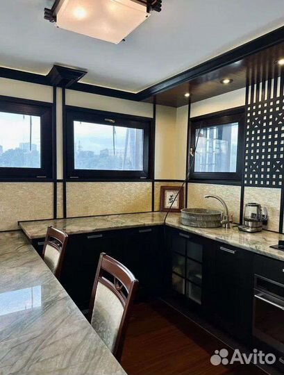 Аренда Luxuri хаусбота в японском стиле