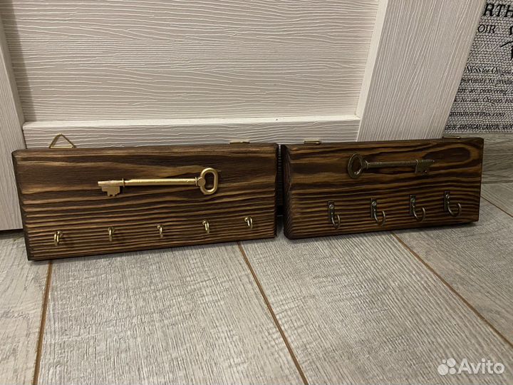 Ключница из дерева маленькая