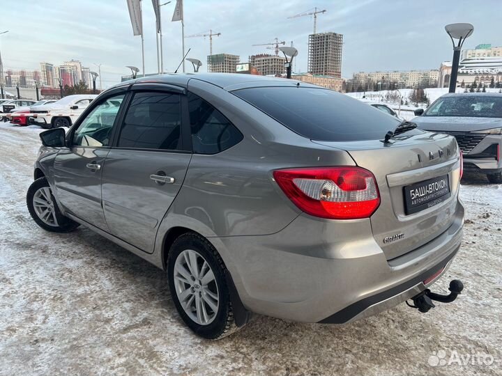 LADA Granta 1.6 МТ, 2021, 70 343 км