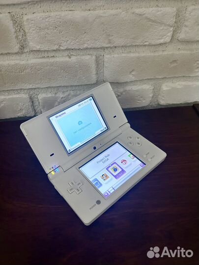 Nintendo DSi 32Gb прошитая