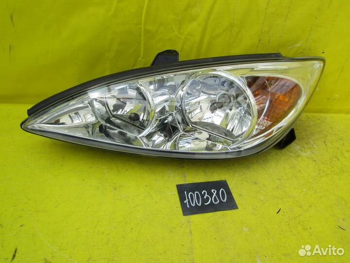 Фара левая Toyota Camry 30 01-06 г 100380