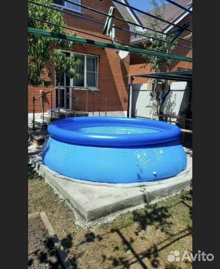 Надувной бассейн intex
