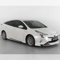 Toyota Prius 1.8 CVT, 2017, 34 864 км, с пробегом, цена 2 060 000 руб.