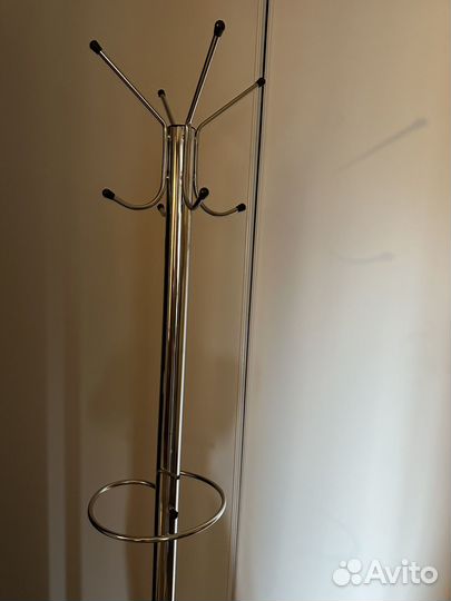 Вешалка в прихожую
