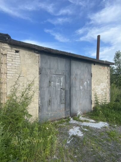 Гараж, > 30 м²