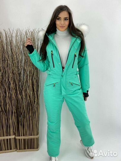 Комбинезон женский
