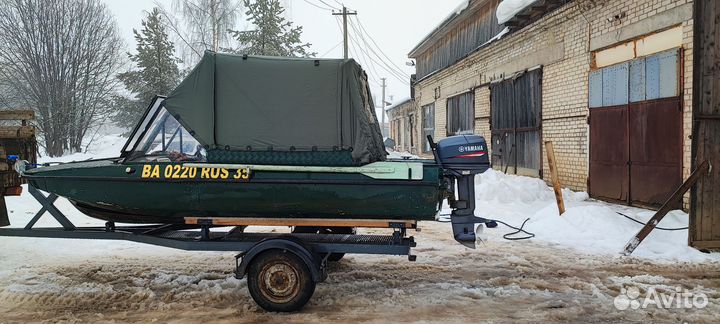 Лодка с мотором