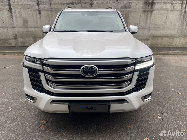 Toyota Land Cruiser 3.3 AT, 2022, 20 км