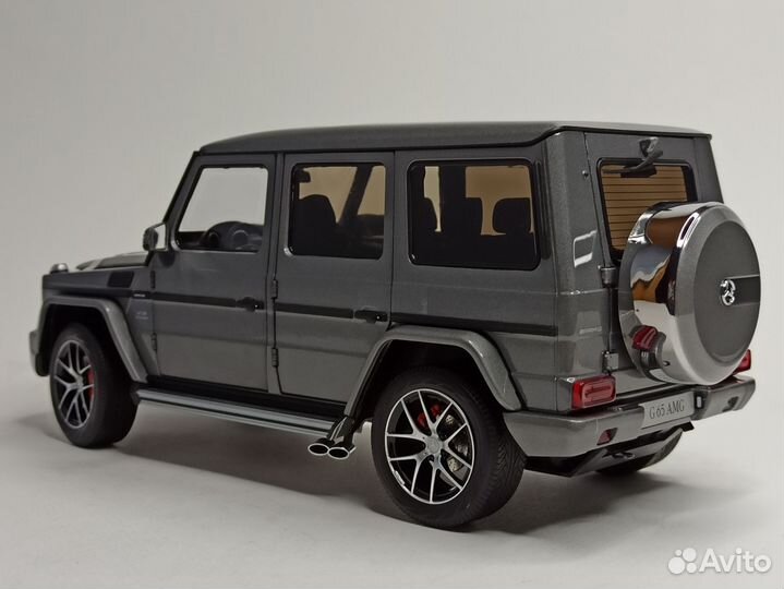 Mercedes G65 Amg Biturbo 2015 (W463) 1:18 Almost