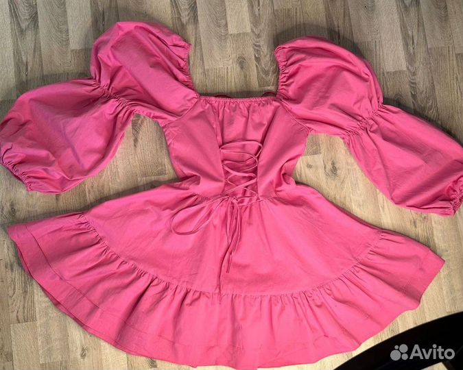 Розовое летнее платье