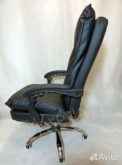 Компьютерное кресло руководителя. Новое
