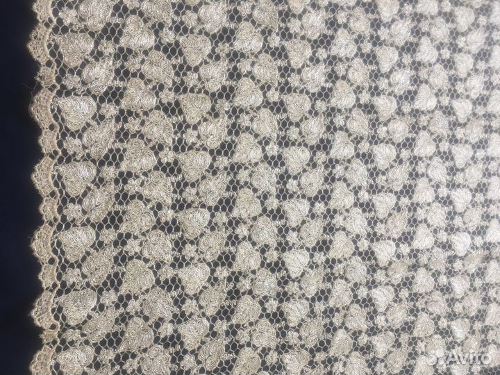 Кружевное полотно с метализировпнной нитью