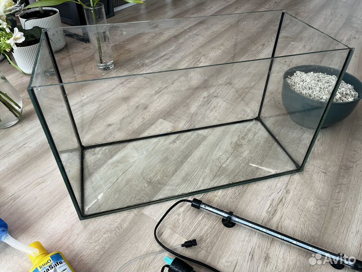 Аквариум на 60 литров + всё оборудование