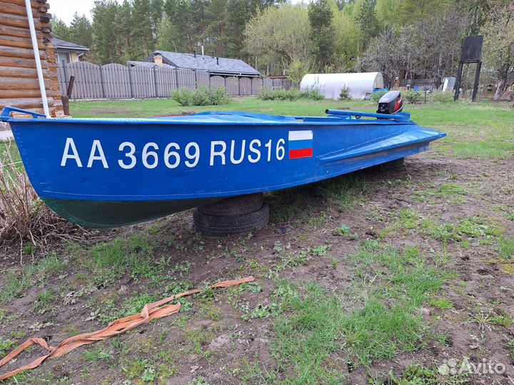 Казанка М с мотором Tohatsy 18