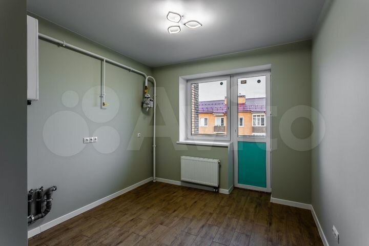 2-к. квартира, 52 м², 1/3 эт.