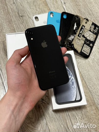 iPhone Xr, 64 ГБ